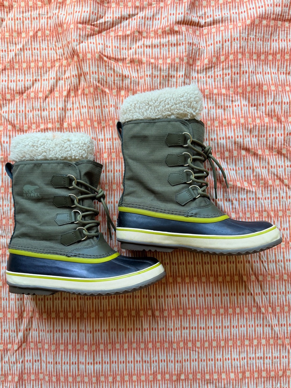 Sorel Olive Green and Black Shearling-Lined Lace-Up Boots - Picture 6 of 7